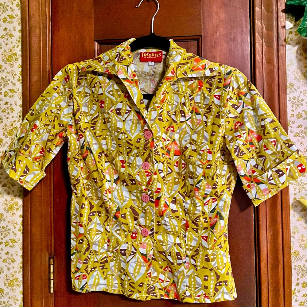 Freddie’s of Pinewood Printed Top 1950s